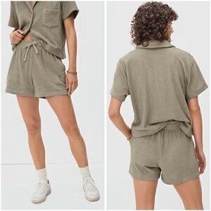 Everlane The Terry Cloth Short in Field Green Size M